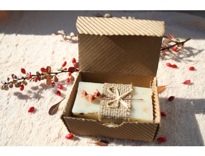 Přírodní olivové mýdlo s meduňkou v krabičce