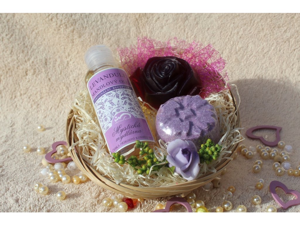 Košík s levandulí